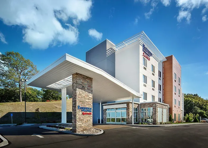 Fairfield Inn And Suites By Marriott Monaca
